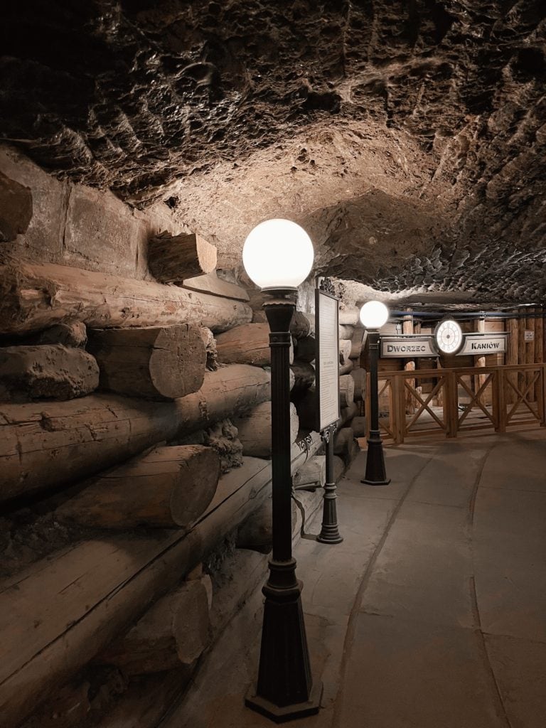 Couloirs de la mine de sel de Wieliczka