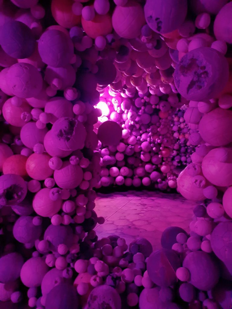 salle violette moco museum