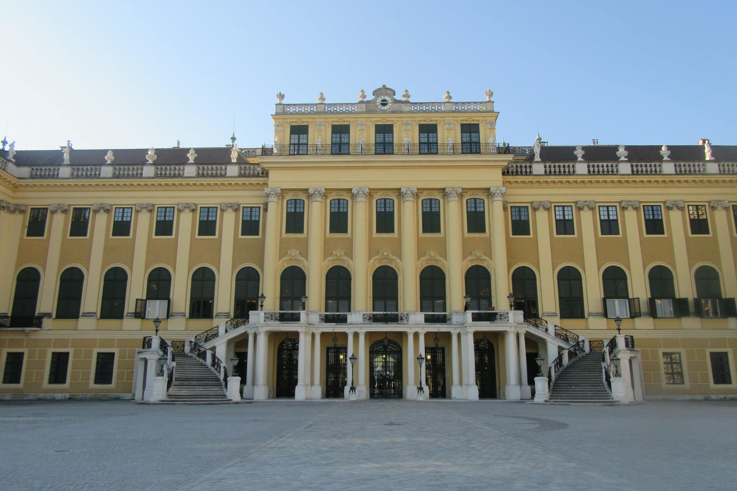 Palais Schonbrunn de l'extérieur