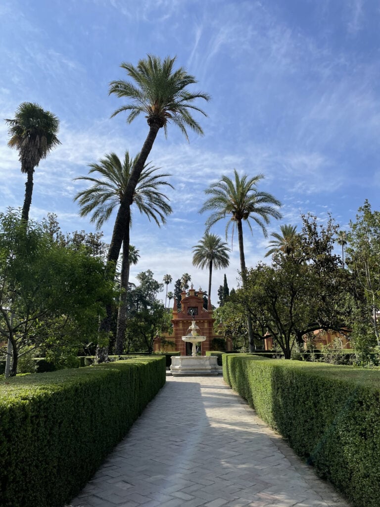 jardin royal alcazar seville