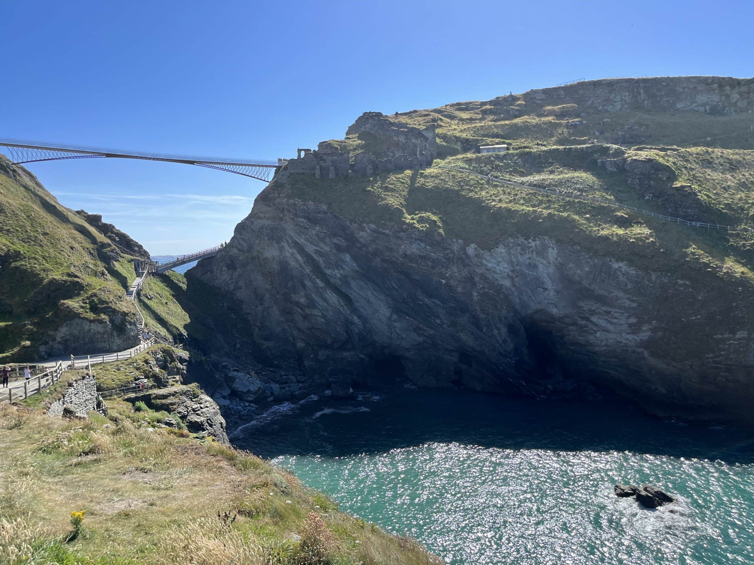 chateau tintagel angleterre scaled
