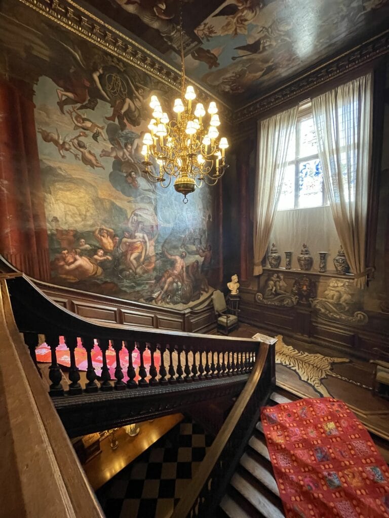 powis castle interieur