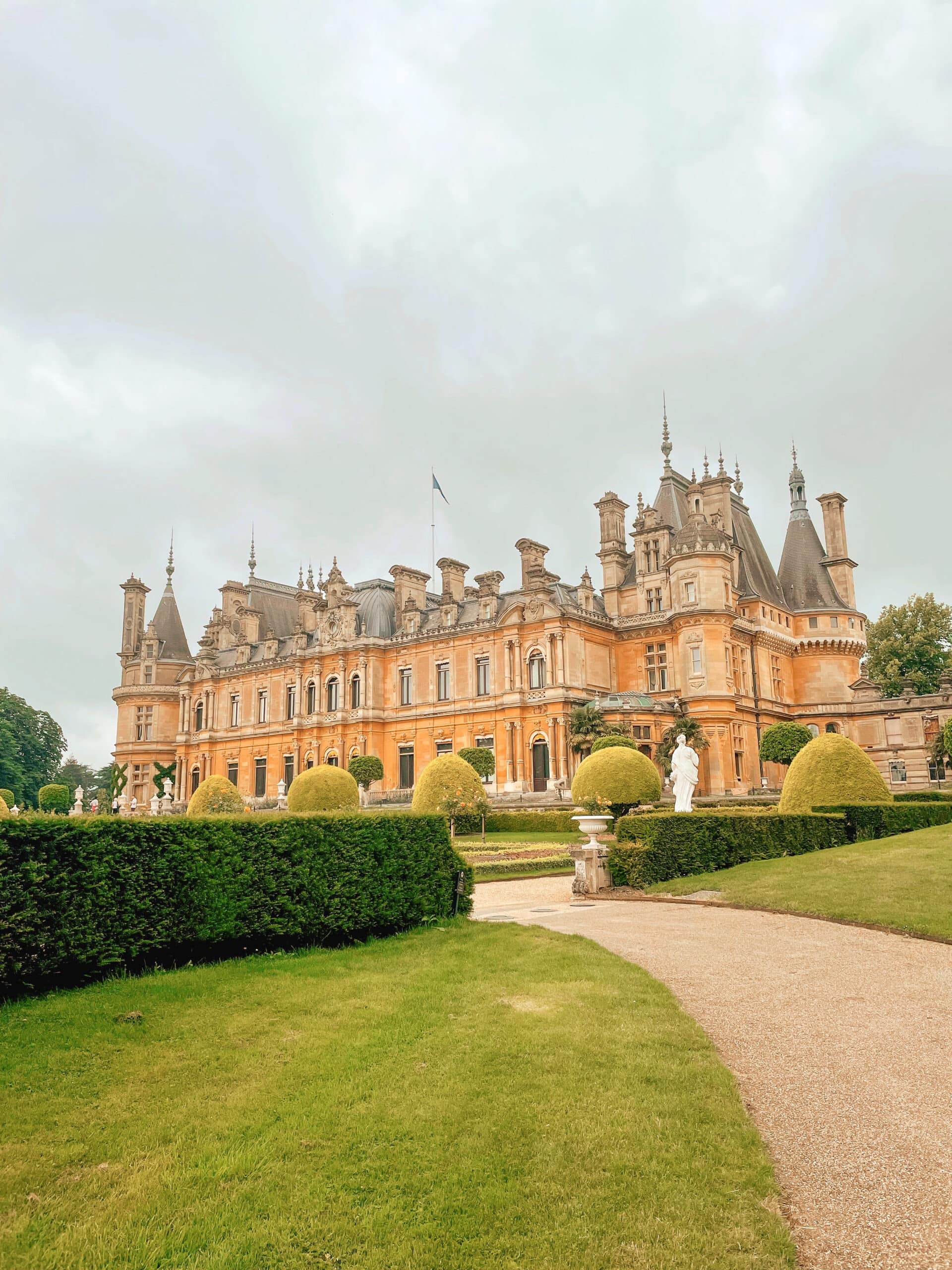 plus beaux chateaux angleterre scaled